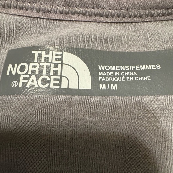 The North Face Gray and Black Fitted Cap Sleeve Tee - Picture 4 of 4